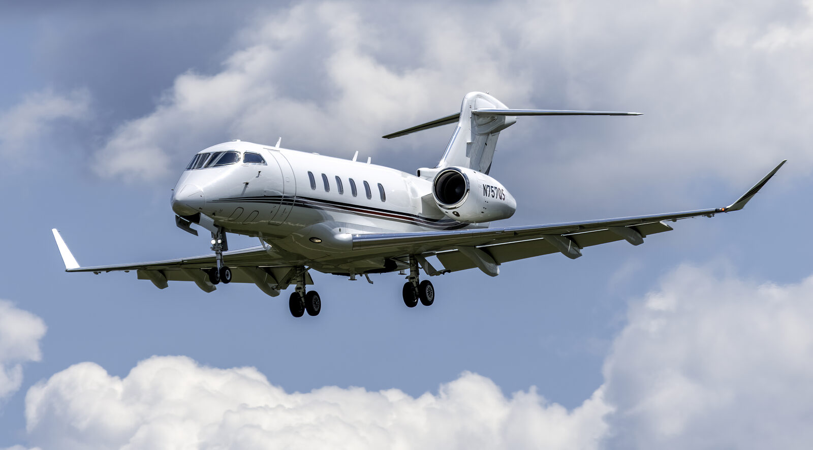 Bombardier Challenger 350 Außenansicht
