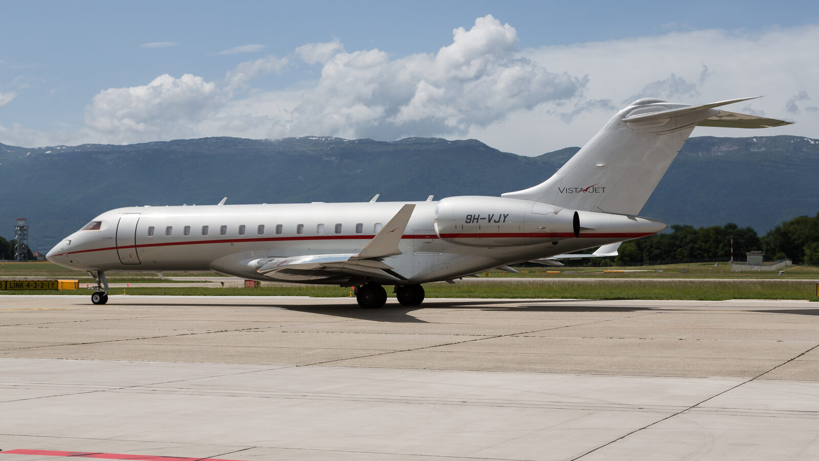 Bombardier Global 6000 Außenansicht