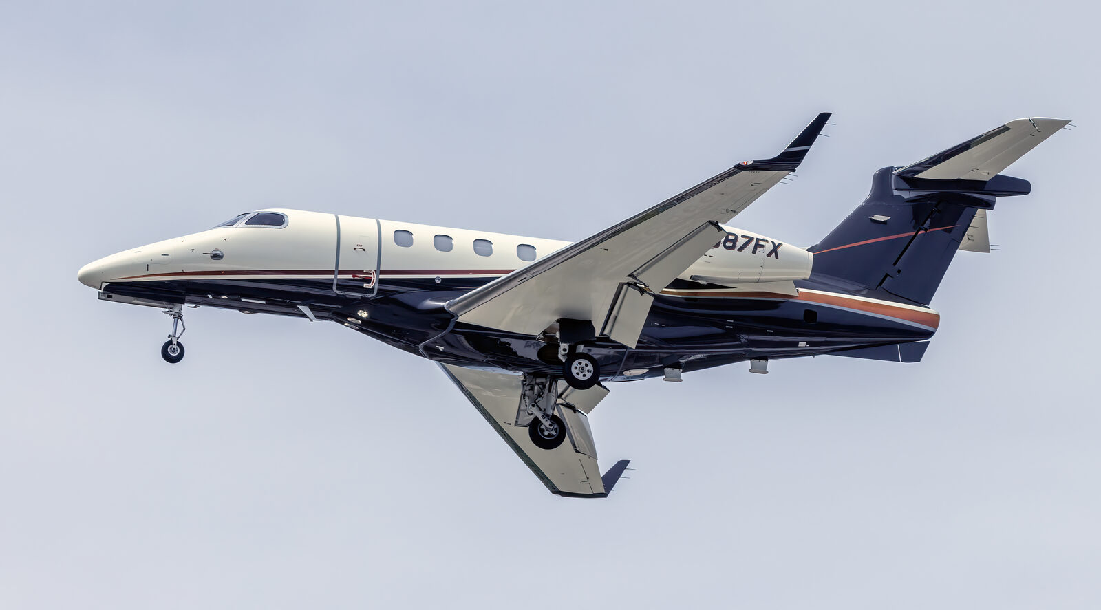 Embraer Phenom 300 Außenansicht
